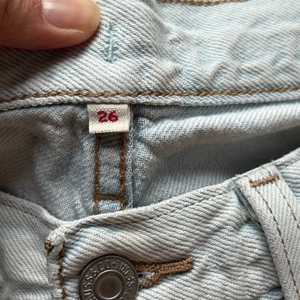 Levi's Wide Leg Jeans Size 26 Light Wash High Rise Denim Casual Relaxed‎ Fit